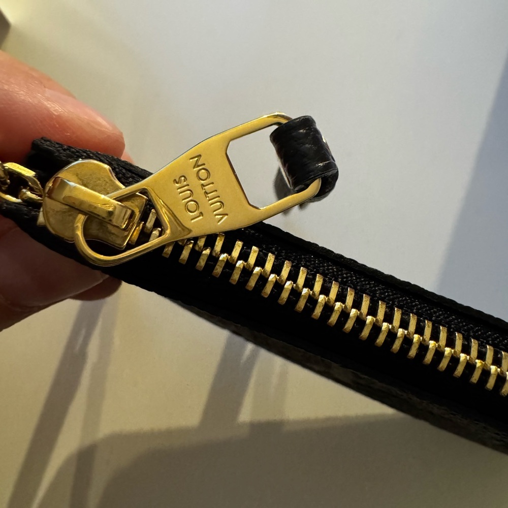 Louis Vuitton Key Pouch - Picture 3 of 10